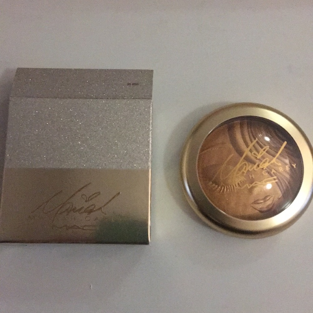 Mac x mariah carey LE highlighter My Mimi!
